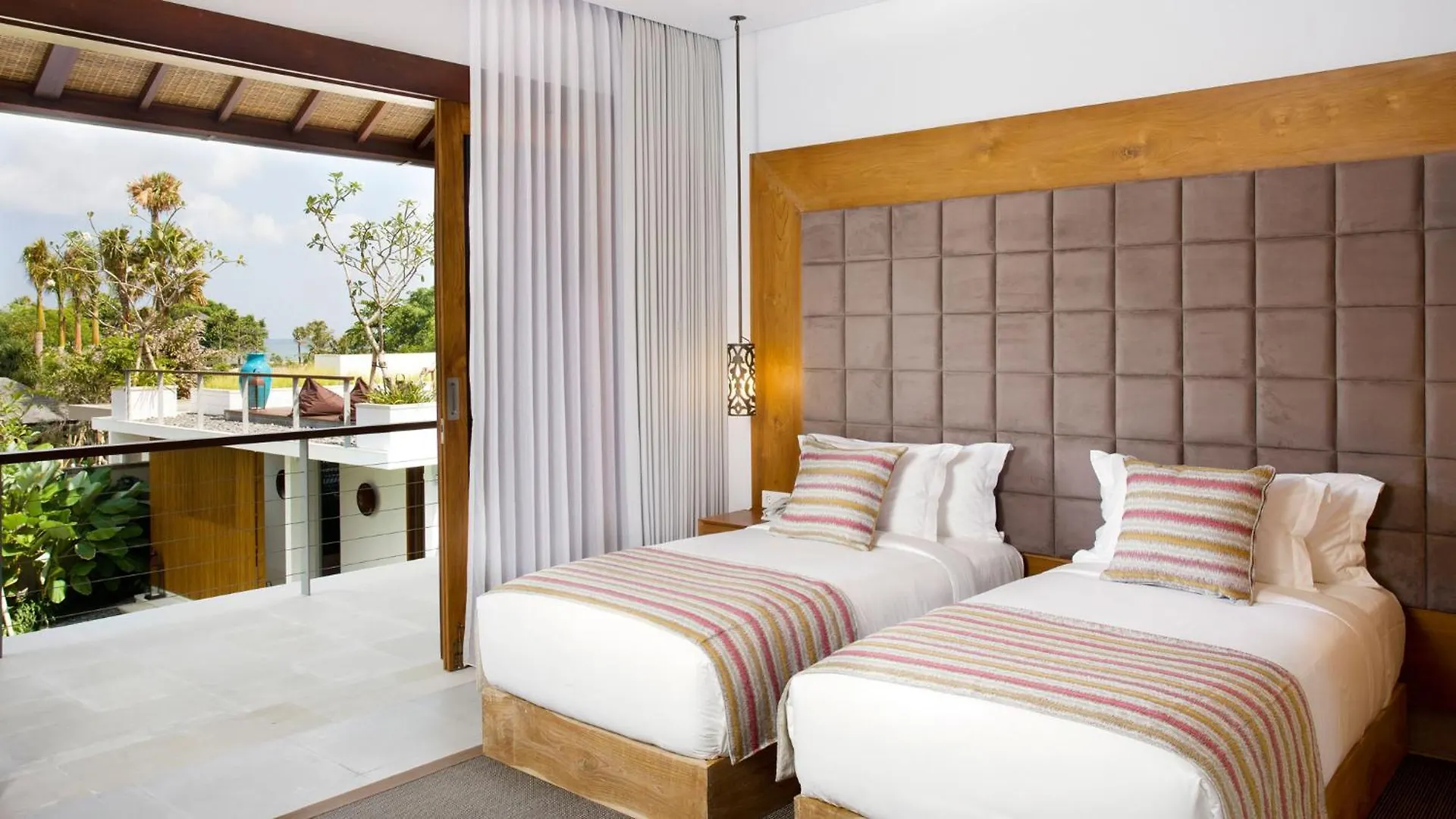 Villa Cendrawasih - An Elite Haven Seminyak  0*,